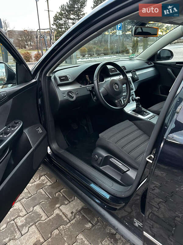 Седан Volkswagen Passat 2009 в Виннице
