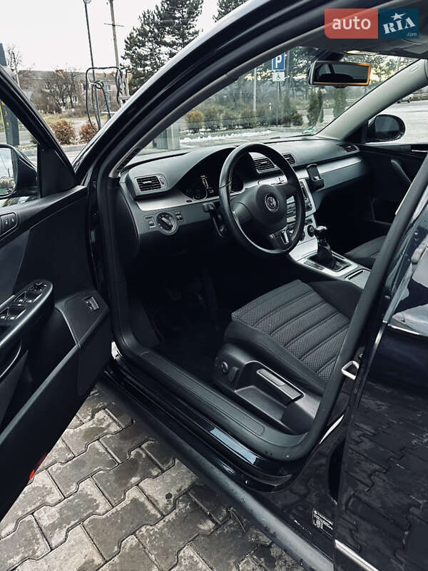 Седан Volkswagen Passat 2009 в Виннице
