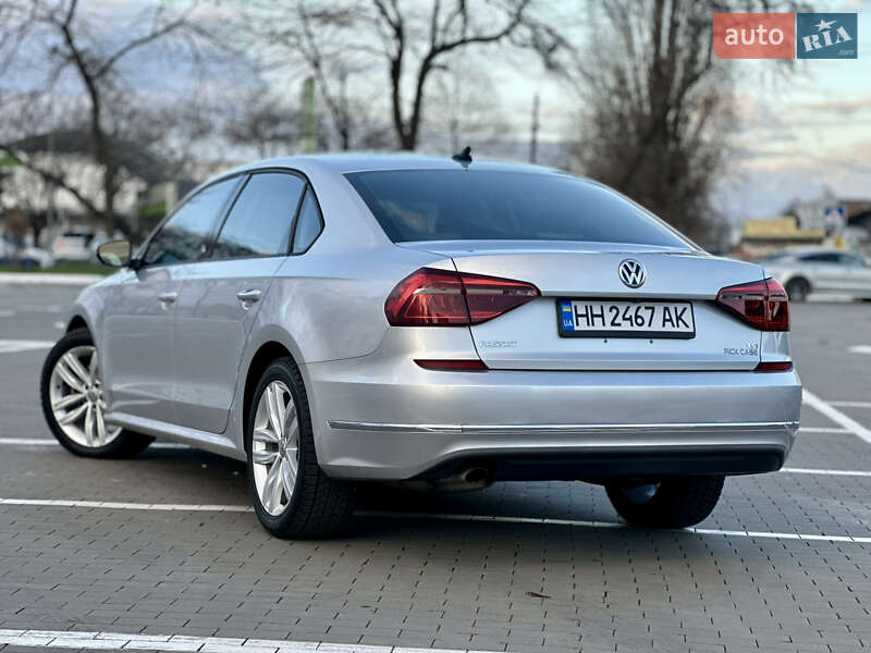 Седан Volkswagen Passat 2018 в Одессе