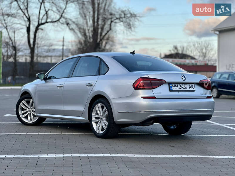 Седан Volkswagen Passat 2018 в Одессе