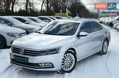 Седан Volkswagen Passat 2016 в Києві
