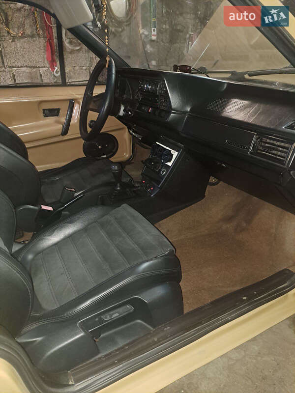 Хетчбек Volkswagen Passat 1981 в Ужгороді