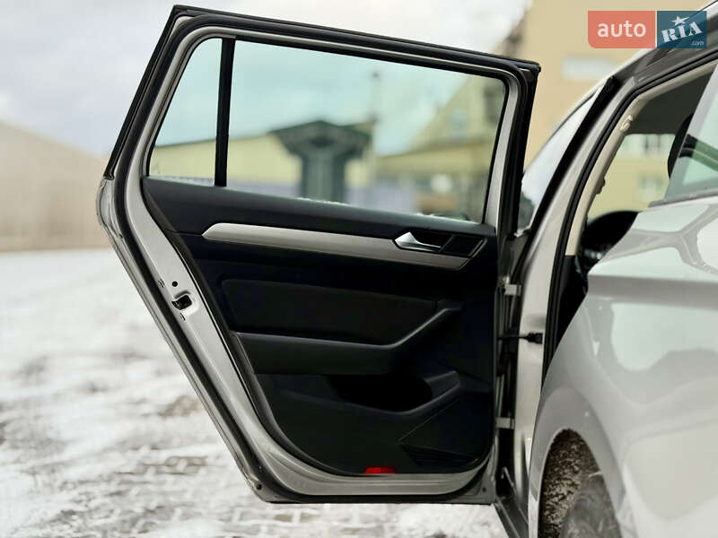 Универсал Volkswagen Passat 2016 в Луцке