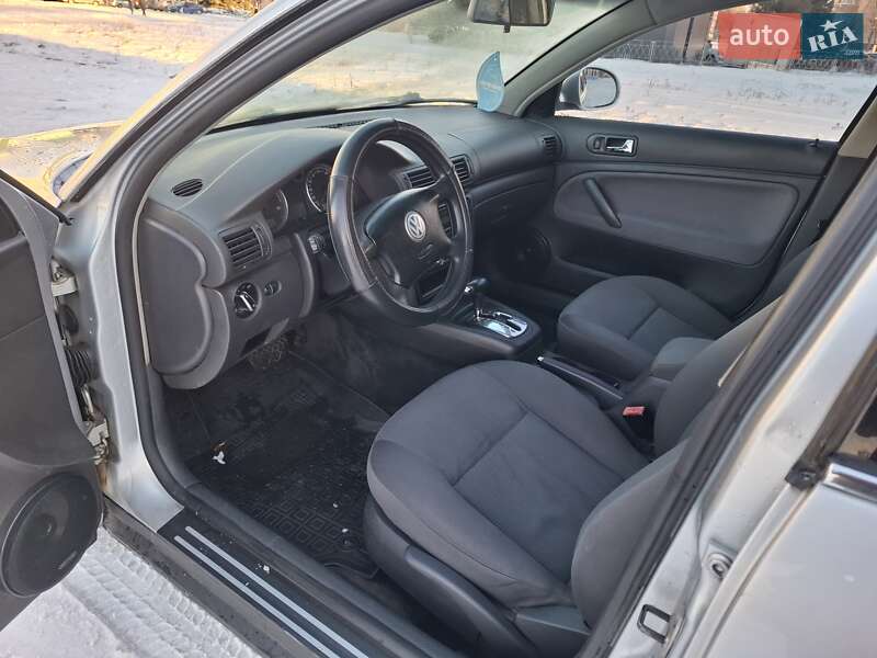 Універсал Volkswagen Passat 2004 в Черкасах фото 12 Універсал Volkswagen Passat 2004 в Черкасах