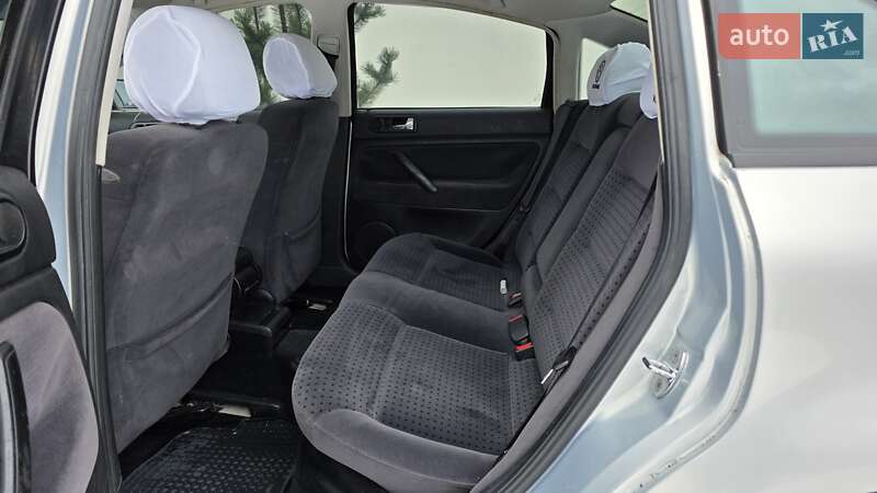 Седан Volkswagen Passat 1997 в Луцке