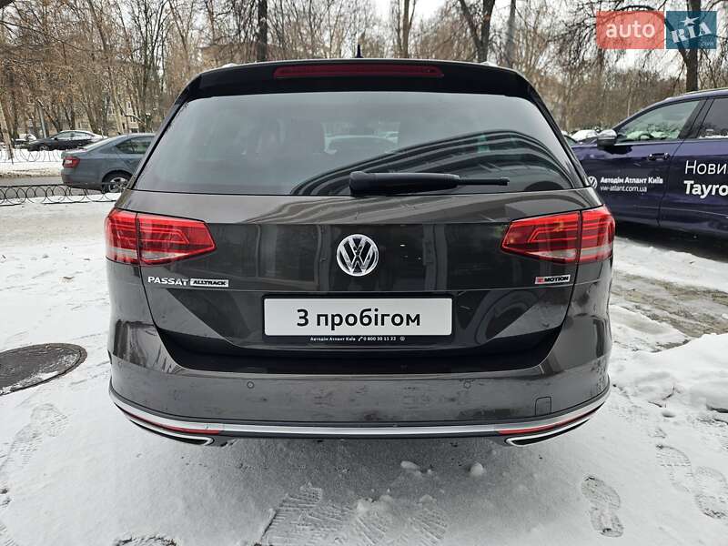 Универсал Volkswagen Passat 2018 в Киеве