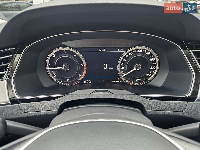 Универсал Volkswagen Passat 2018 в Киеве