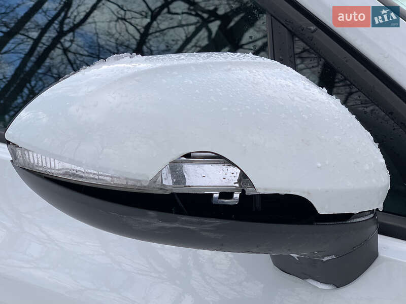 Универсал Volkswagen Passat 2018 в Киверцах