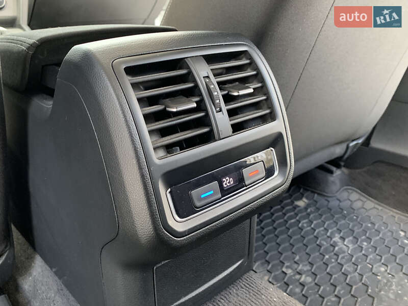 Универсал Volkswagen Passat 2018 в Киверцах