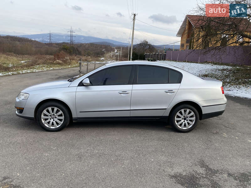 Седан Volkswagen Passat 2008 в Мукачевому
