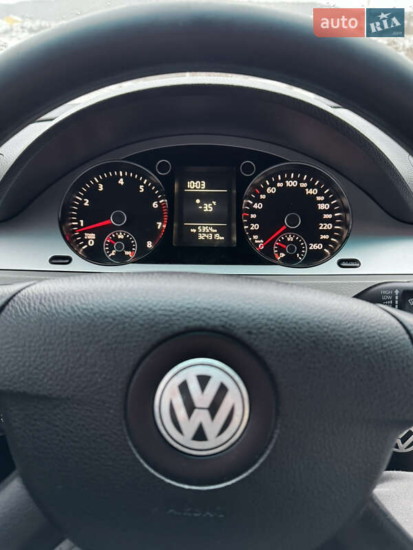 Седан Volkswagen Passat 2009 в Бережанах