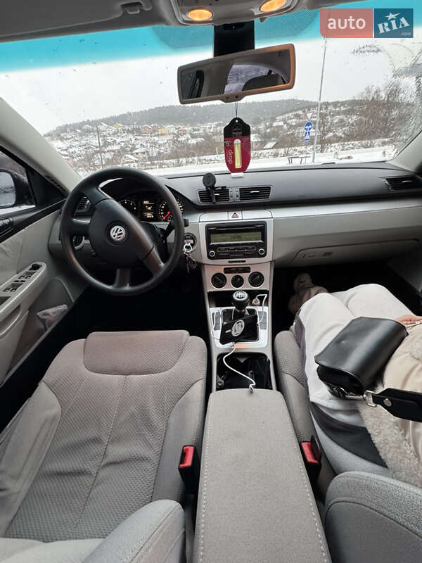 Седан Volkswagen Passat 2009 в Бережанах