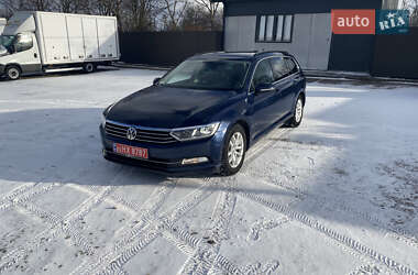 Универсал Volkswagen Passat 2015 в Нововолынске