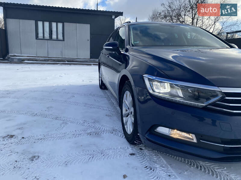 Универсал Volkswagen Passat 2015 в Нововолынске