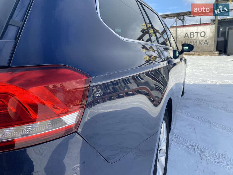 Универсал Volkswagen Passat 2015 в Нововолынске