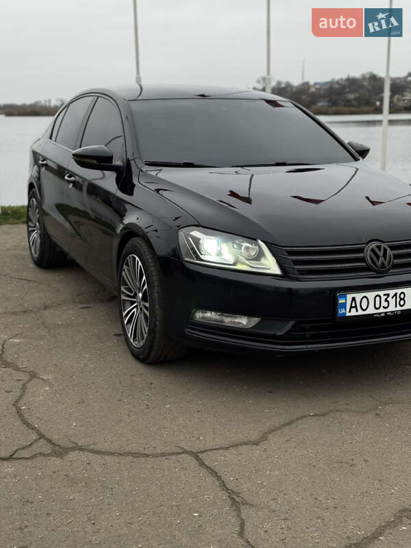 Volkswagen Passat 2011
