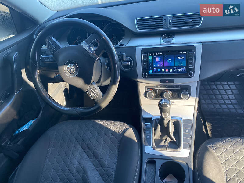 Універсал Volkswagen Passat 2013 в Бердичеві