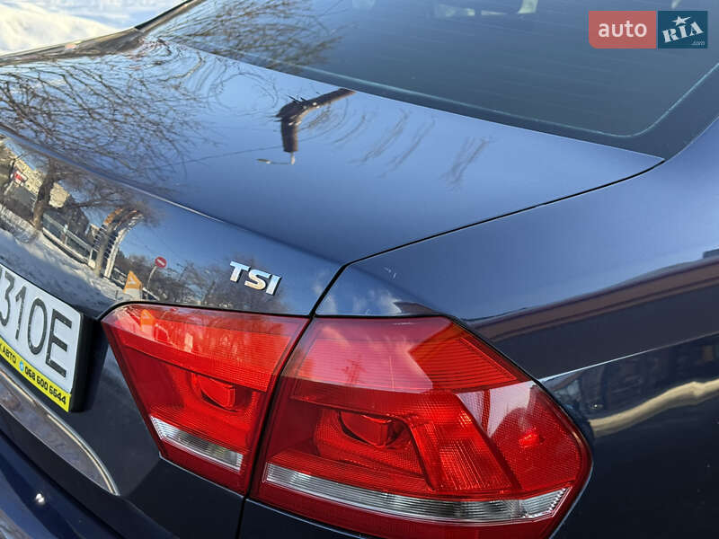 Седан Volkswagen Passat 2015 в Днепре