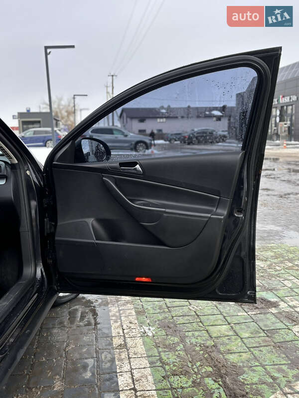 Универсал Volkswagen Passat 2006 в Ивано-Франковске