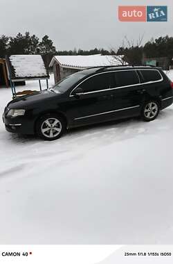 Универсал Volkswagen Passat 2007 в Рокитном