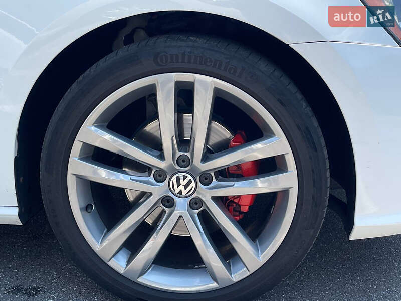 Седан Volkswagen Passat 2015 в Софиевской Борщаговке фото 25 Седан Volkswagen Passat 2015 в Софиевской Борщаговке