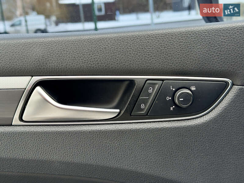 Седан Volkswagen Passat 2017 в Вінниці