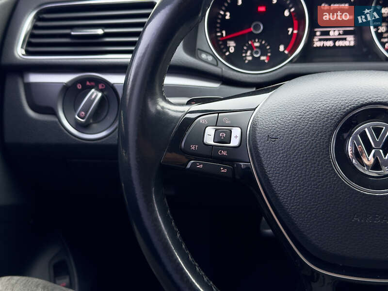 Седан Volkswagen Passat 2017 в Вінниці