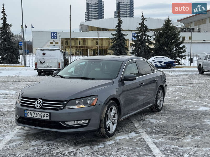 Седан Volkswagen Passat 2014 в Киеве