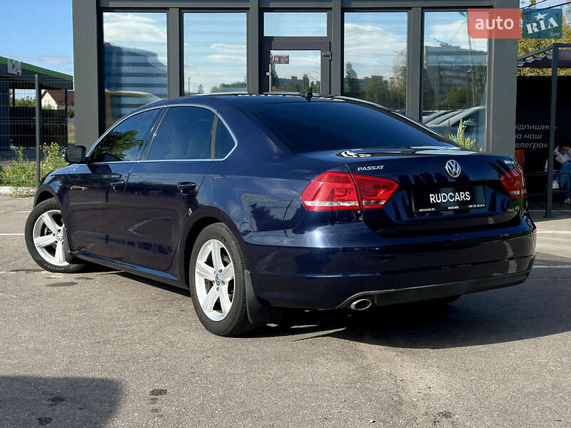 Седан Volkswagen Passat 2014 в Кременчуге