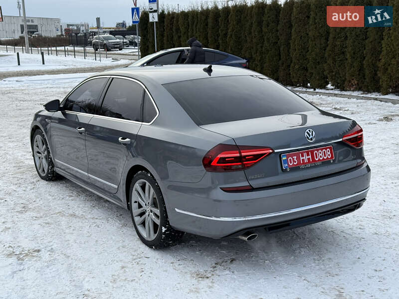 Седан Volkswagen Passat 2017 в Луцке