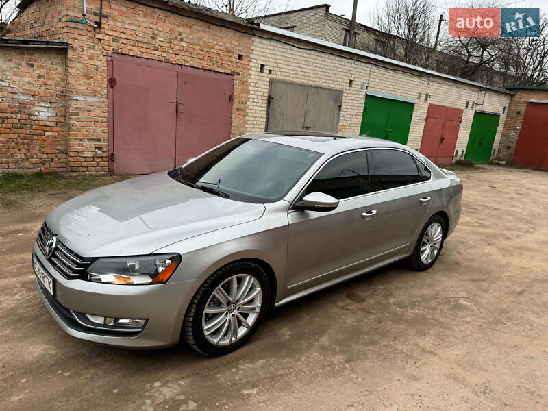 Седан Volkswagen Passat 2011 в Луцьку