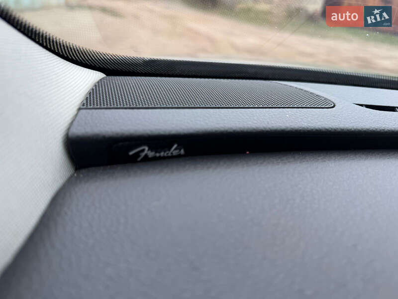 Седан Volkswagen Passat 2011 в Луцьку