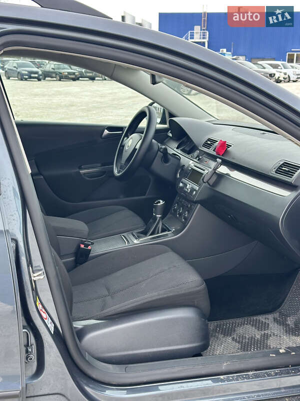Универсал Volkswagen Passat 2009 в Днепре
