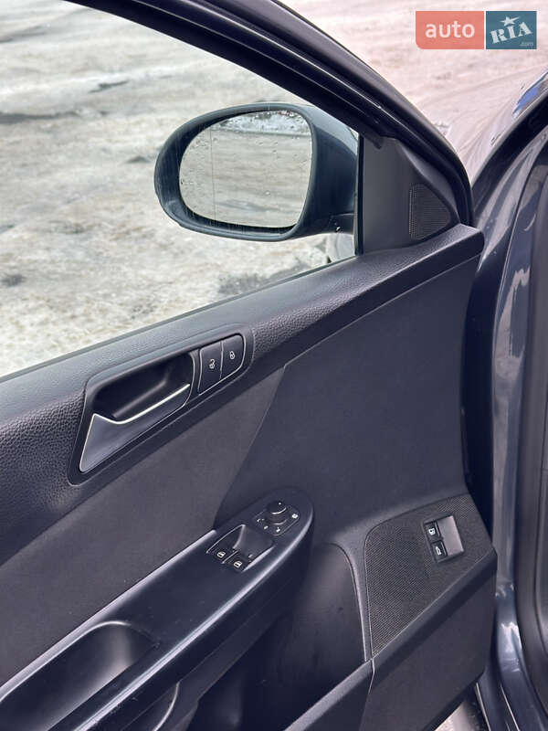 Универсал Volkswagen Passat 2009 в Днепре