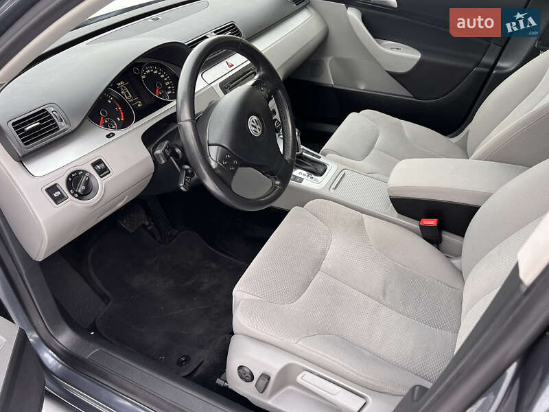 Универсал Volkswagen Passat 2009 в Луцке