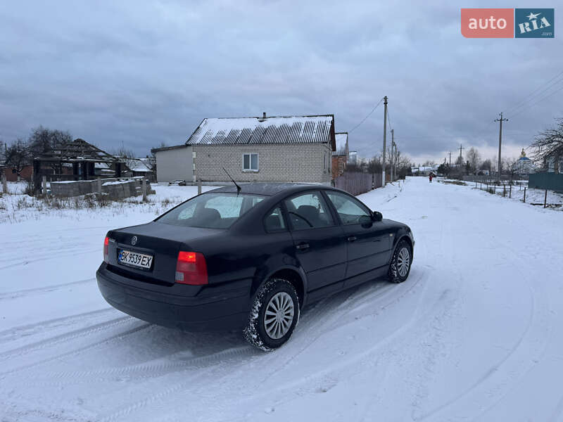 Седан Volkswagen Passat 1998 в Зарічному фото 14 Седан Volkswagen Passat 1998 в Зарічному