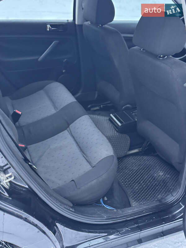 Седан Volkswagen Passat 1998 в Зарічному фото 18 Седан Volkswagen Passat 1998 в Зарічному