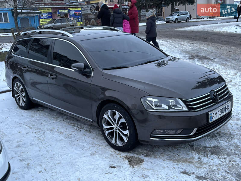 Универсал Volkswagen Passat 2011 в Житомире фото 2 Универсал Volkswagen Passat 2011 в Житомире