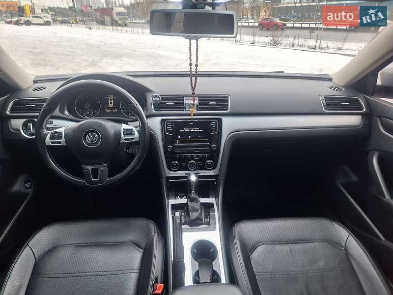 Седан Volkswagen Passat 2013 в Києві фото 25 Седан Volkswagen Passat 2013 в Києві