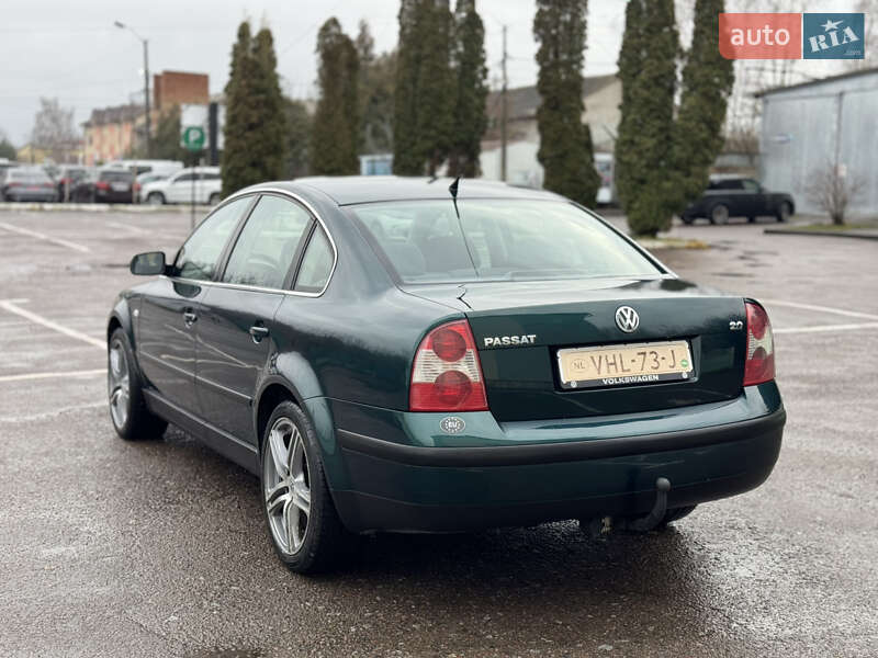 Седан Volkswagen Passat 2001 в Дубно