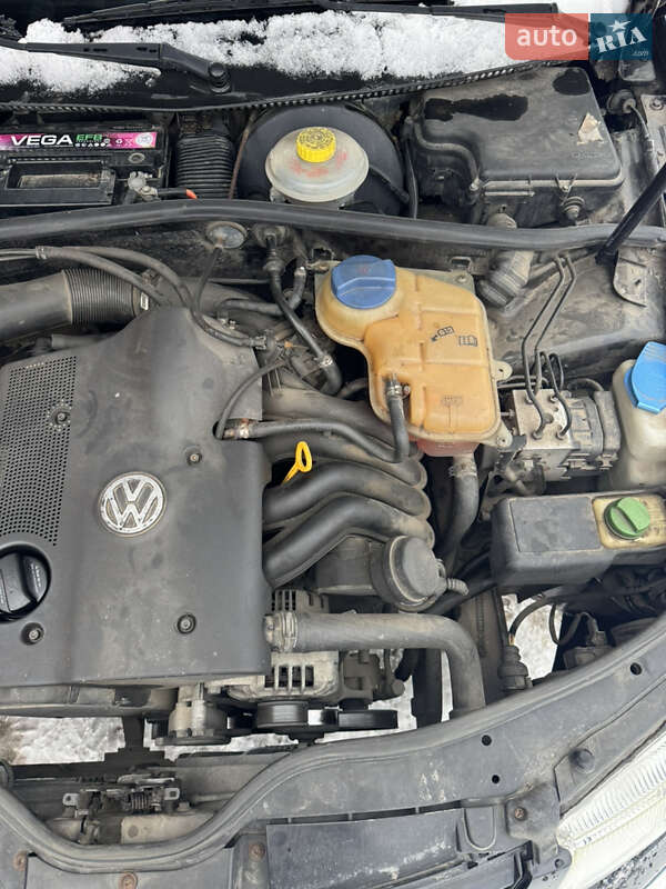 Седан Volkswagen Passat 1998 в Зарічному фото 4 Седан Volkswagen Passat 1998 в Зарічному