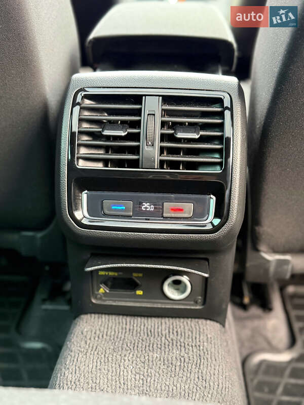 Универсал Volkswagen Passat 2019 в Николаеве фото 24 Универсал Volkswagen Passat 2019 в Николаеве