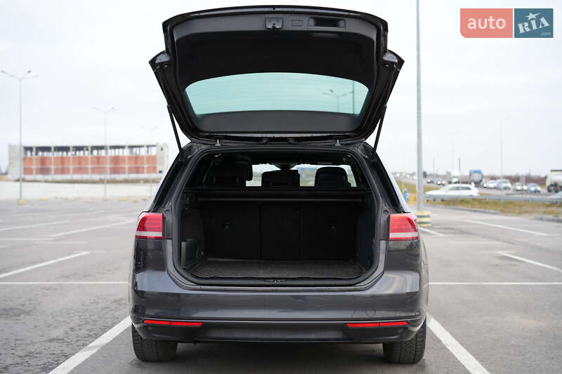 Универсал Volkswagen Passat 2019 в Николаеве фото 30 Универсал Volkswagen Passat 2019 в Николаеве