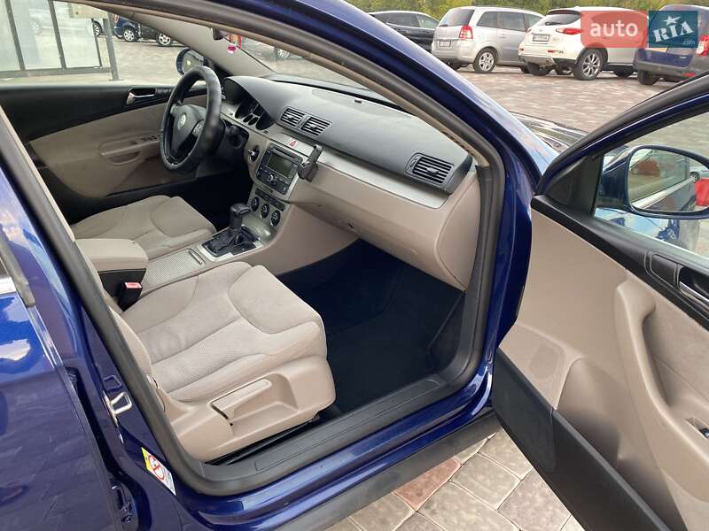 Седан Volkswagen Passat 2008 в Великой Багачке