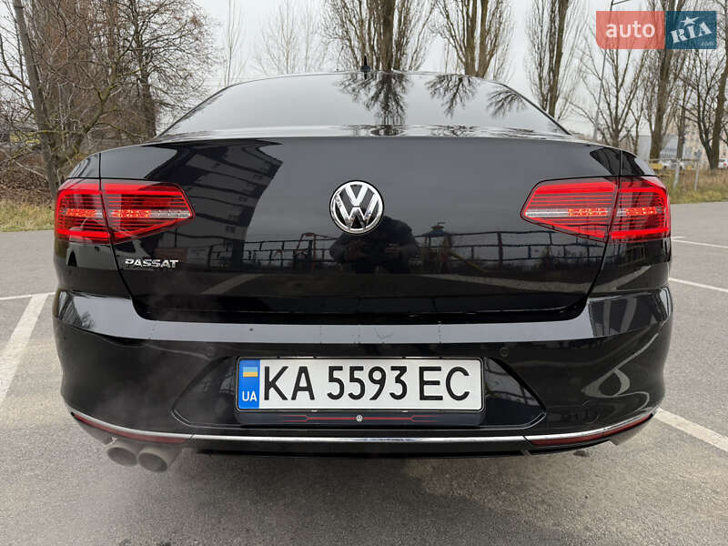 Седан Volkswagen Passat 2018 в Киеве