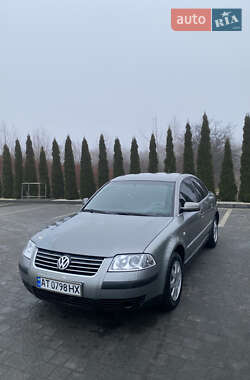 Седан Volkswagen Passat 2003 в Надворной