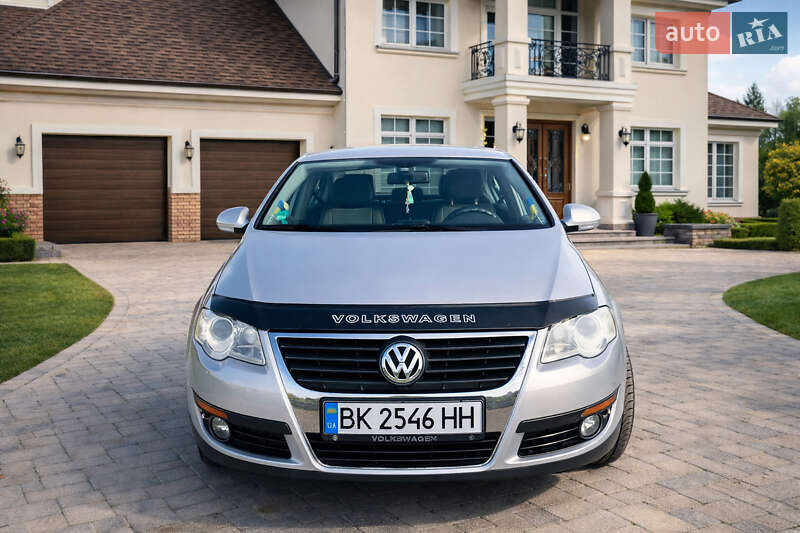 Седан Volkswagen Passat 2005 в Костополе