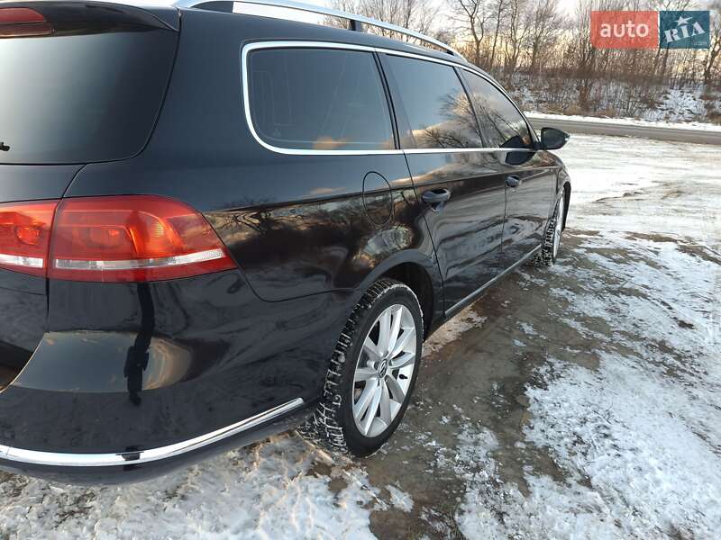 Універсал Volkswagen Passat 2011 в Львові фото 4 Універсал Volkswagen Passat 2011 в Львові