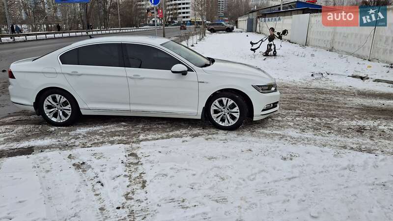 Седан Volkswagen Passat 2018 в Броварах