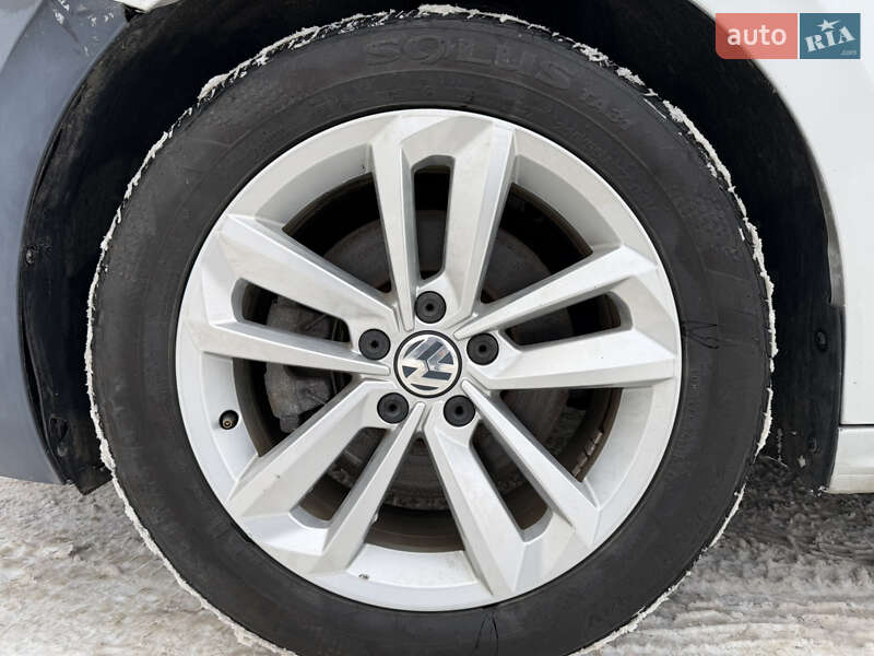 Седан Volkswagen Passat 2020 в Луцьку фото 14 Седан Volkswagen Passat 2020 в Луцьку